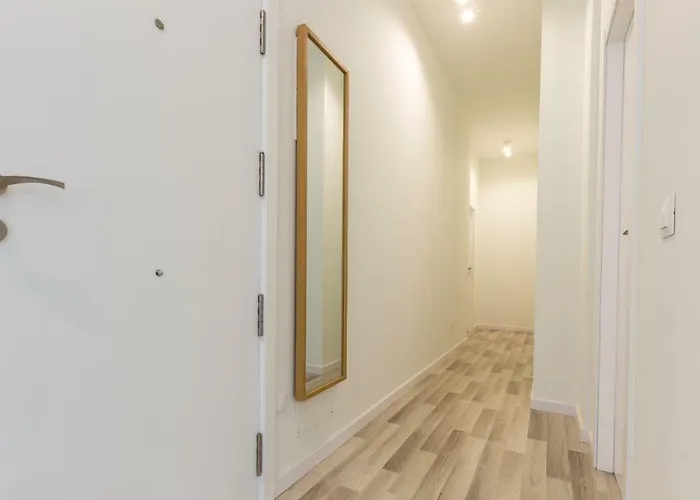 Encantador Piso Nuevo En El Centro De Αλικάντε